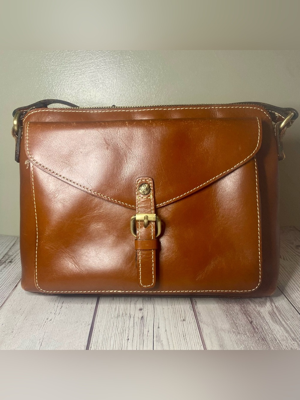 Patricia Nash Avellino Leather Crossbody Organizer Bag - Heritage Tan